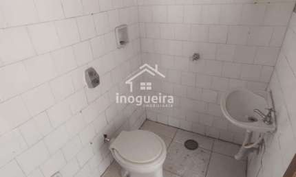 Apartamento com 1 Quarto(s) e 1 banheiro(s) para Alugar, 0 m² por R$ 500 / Mês