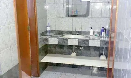 Casa com 4 Quarto(s) e 4 banheiro(s) para Alugar, 301 m² por R$ 8000 / Mês