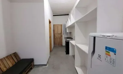 Apartamento com 1 Quarto(s) e 1 banheiro(s) para Alugar, 27 m² por R$ 1379 / Mês