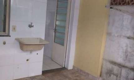 Apartamento com 2 Quarto(s) e 1 banheiro(s) para Alugar, 58 m² por R$ 850 / Mês