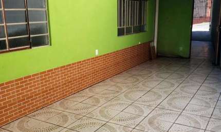 Casa com 2 Quarto(s) e 1 banheiro(s) para Alugar, 64 m² por R$ 900 / Mês