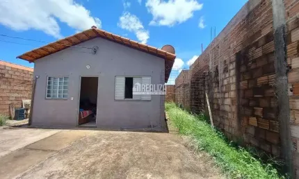 Casa com 2 quarto(s) e 1 banheiro(s) para alugar, 46 m² por r$ 988 / mês