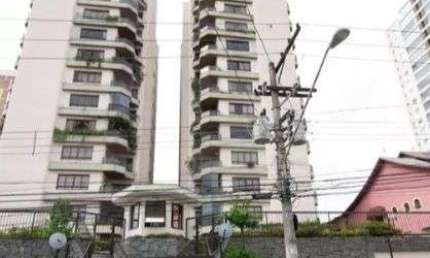 Apartamento com 3 Quarto(s) e 2 banheiro(s) para Alugar, 140 m² por R$ 3200 / Mês