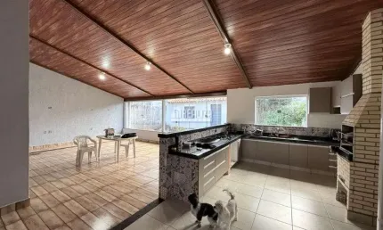 Casa com 2 Quarto(s) e 1 banheiro(s) para Alugar, 125 m² por R$ 1870 / Mês