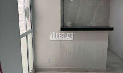 Apartamento com 2 Quarto(s) e 1 banheiro(s) para Alugar, 50 m² por R$ 1605 / Mês
