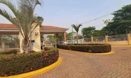 Apartamento com 3 Quarto(s) e 3 banheiro(s) para Alugar, 200 m² por R$ 4165 / Mês