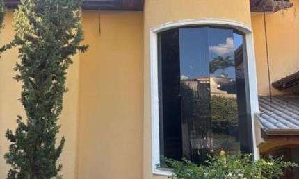 Casa com 5 Quarto(s) e 4 banheiro(s) para Alugar, 700 m² por R$ 12415 / Mês