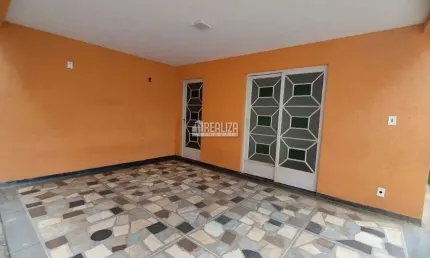 Casa com 5 Quarto(s) e 2 banheiro(s) para Alugar, 172 m² por R$ 2500 / Mês