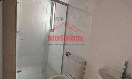 Apartamento com 3 Quarto(s) e 1 banheiro(s) para Alugar, 60 m² por R$ 1990 / Mês