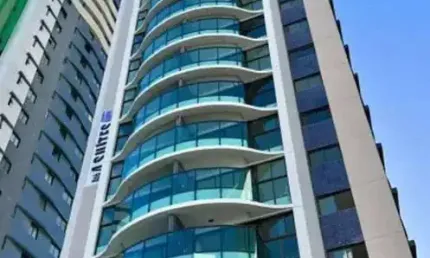 Apartamento com 4 Quarto(s) e 5 banheiro(s) para Alugar, 136 m² por R$ 9000 / Mês
