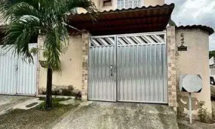 Casa com 3 Quarto(s) e 3 banheiro(s) para Alugar, 90 m² por R$ 1950 / Mês