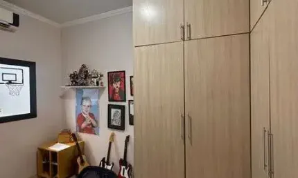 Casa com 3 quarto(s) e 3 banheiro(s) para alugar, 200 m² por r$ 8050 / mês