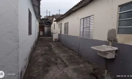 Apartamento com 1 Quarto(s) e 1 banheiro(s) para Alugar, 30 m² por R$ 750 / Mês