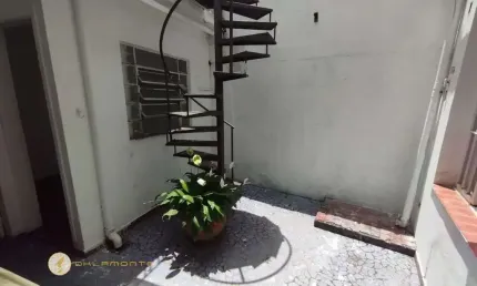 Casa com 2 quarto(s) e 2 banheiro(s) para alugar, 150 m² por r$ 4400 / mês