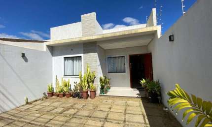 Casa com 3 quartos à venda na Claudia Botelho, 1894, Primavera, Vitória da Conquista por R$ 550.000