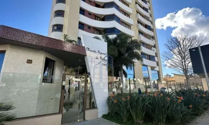 Apartamento com 3 quartos à venda na Braulino Santos, 1565, Candeias, Vitória da Conquista por R$ 1.600.000