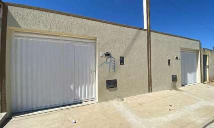 Casa com 3 quartos à venda na 24, 1, Jatobá, Vitória da Conquista por R$ 230.000