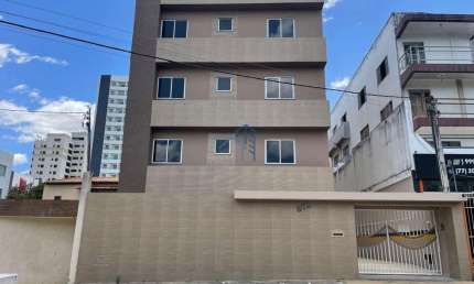 Apartamento com 3 quartos para alugar na Jesiel Norberto, 875, Candeias, Vitória da Conquista por R$ 1.700