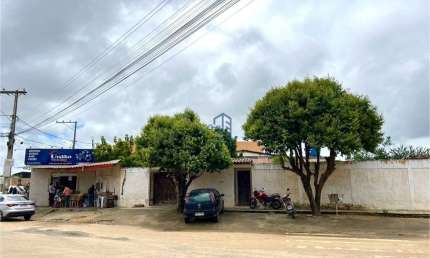 Casa com 3 quartos à venda na Tg-26, Esquina Com a Av. E, 8, Espírito Santo, Vitória da Conquista por R$ 578.000