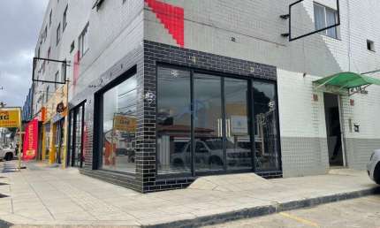 Ponto comercial para alugar na Avenida Alziro Prates, 7, Candeias, Vitória da Conquista por R$ 5.000