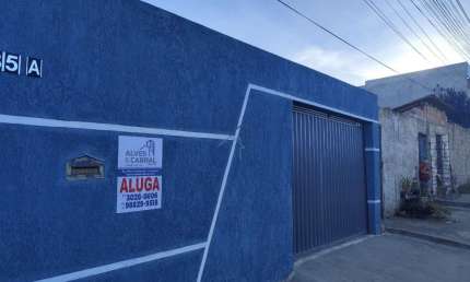 Casa com 2 quartos para alugar na G, 35, Primavera, Vitória da Conquista por R$ 1.000