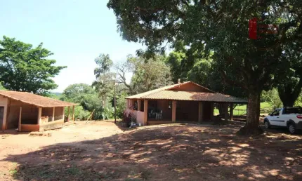 Sítio com 3 dormitórios à venda, 242000 m² por r$ 1.800.000,00 - zona rural - porangaba/sp