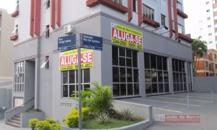 COMERCIAL TÉRREO – CENTRO – AV. RIO JANEIRO, 1.452 – (ESQ. COM R. JORGE VELHO)