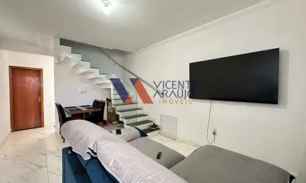 Casa geminada duplex com dois quartos a venda, bairro Senhora das Graças em Betim.