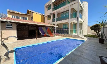 Casa de alto padrão com 5 quartos e piscina à venda, bairro Sra das Graças em Betim.