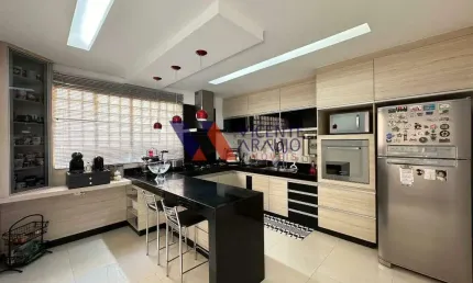 Casa de 3 quartos com piscina a venda bairro Bom Retiro em Betim.