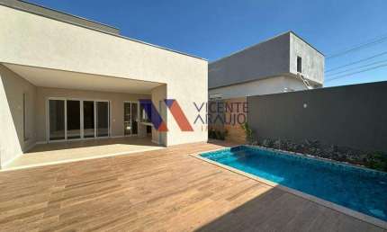 Casa de quatro quartos com piscina em condomínio à venda em Betim/MG