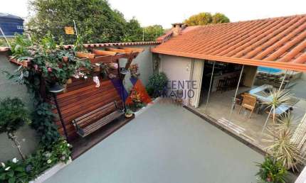 Casa com 4 quartos à venda na Rua Rita Saraiva de Oliveira, Vianópolis, Betim