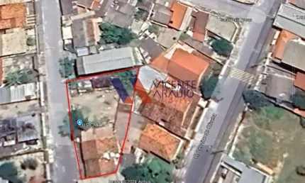 Lote de 595m² com 35m de Frente - Ideal para Investimento em Casas Geminadas ou Torre
