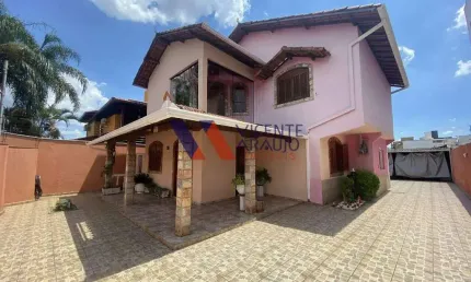 Casa com 3 quartos no bairro Brasiléia, perto do Centro de Betim.