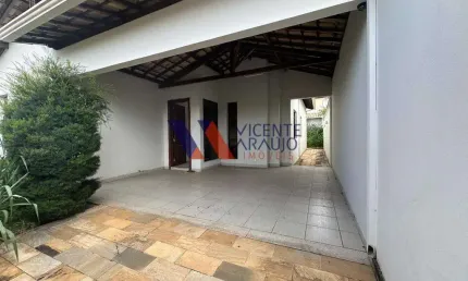 Casa térrea com 3 quartos no bairro Brasiléia próximo ao centro de Betim.