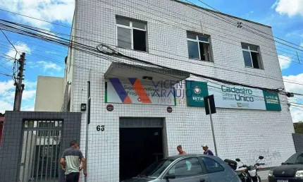 Prédio/Casa comercial - Salas com estacionamento Centro Betim/MG