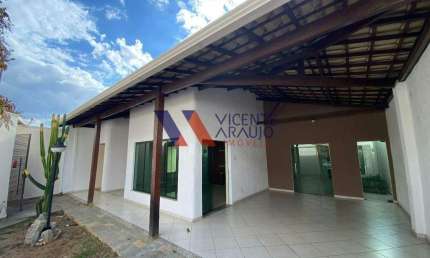 Casa plana com 3 quartos à venda no bairro Ingá, em Betim.