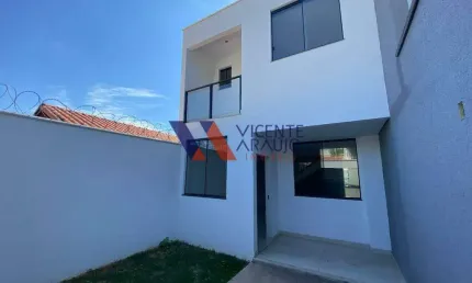 Casa com 3 quartos à venda no bairro Ponte Alta, em Betim.