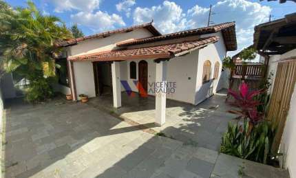 Oportunidade imperdível: casa com 4 quartos à venda no bairro Filadélfia!