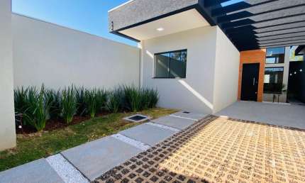 Para quem busca qualidade e sofisticação – Casa térrea no Rita Vieira