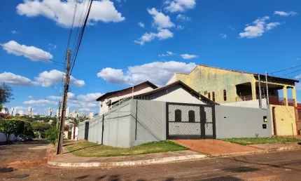 Casa com 2 quartos à venda na Rua Moreira Cabral, Vila Planalto, Campo Grande