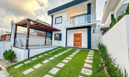 Casa em condomínio fechado com 4 quartos à venda na Avenida Professor Theócrito Batista, Caji, Lauro de Freitas por R$ 850.000