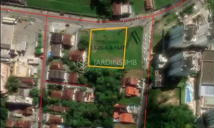 Terreno à venda na Rua Ottokar Doerffel, Atiradores, Joinville