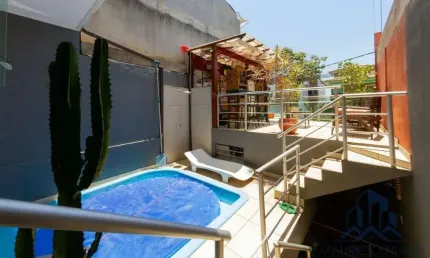 Maravilhosa casa com piscina e área gourmet no Jardim Vitória.