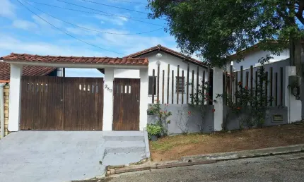 Casa com 2 quartos à venda na Estrada Aderson Ferreira Filho, 6500, Nova Cidade, Macaé
