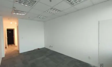 Sala comercial para alugar na Avenida Elias Agostinho, 340, Imbetiba, Macaé
