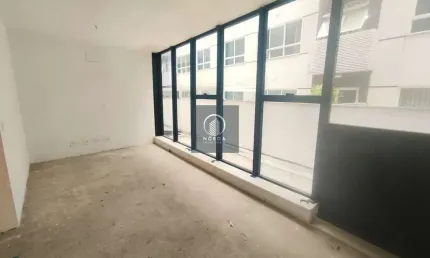 Sala comercial em edifício em várzea, teresópolis/rj