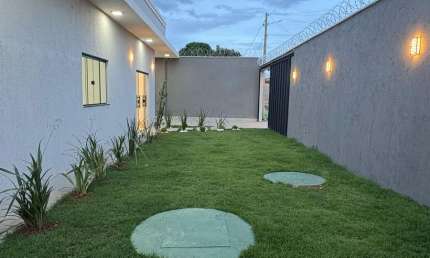 Casa 3 quartos a venda localizada há 5 minutos do Shopping Flamboyant.