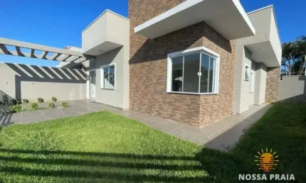 Casa alto padrão a apenas 300 metros da praia com 3 dormitórios à venda, 101 m² por R$ 550.000 - Itapema do Sai - Itapoá/SC