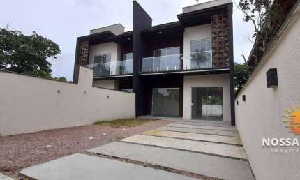 Sobrado com 3 dormitórios à venda, 121 m² por R$ 560.000,00 - Princesa do Mar - Itapoá/SC